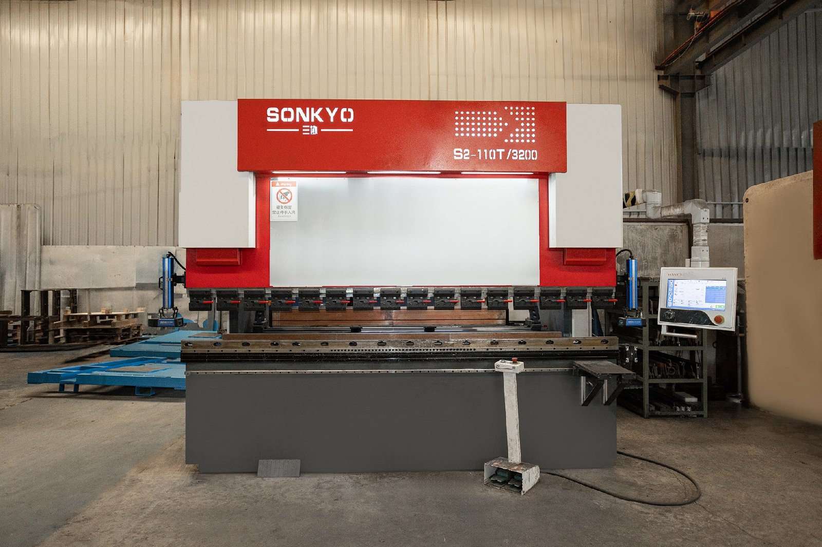 CNC Bending Machine 1